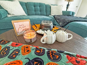Shadow Lakes Retreat~Central location to Beaches, Golfing, Southport Ferry
